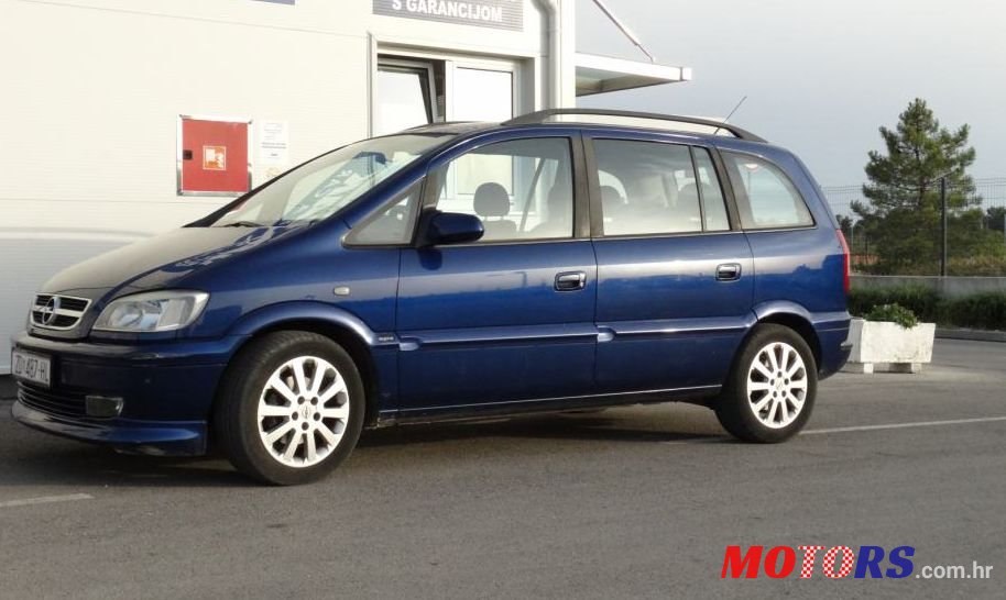 2005' Opel Zafira 2,2 Dtr photo #1
