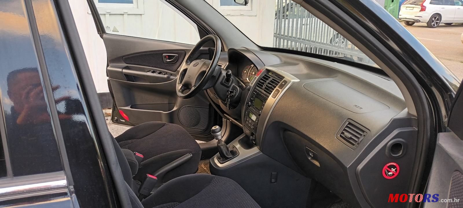 2008' Hyundai Tucson 2,0 photo #6