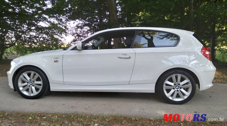 2009' BMW Serija 1 116D photo #3