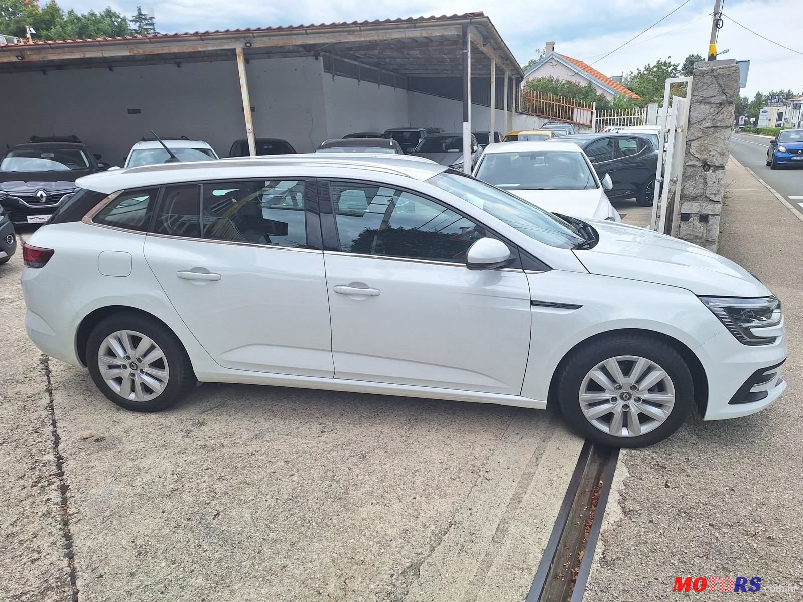 2021' Renault Megane Blue Dci 115 photo #6
