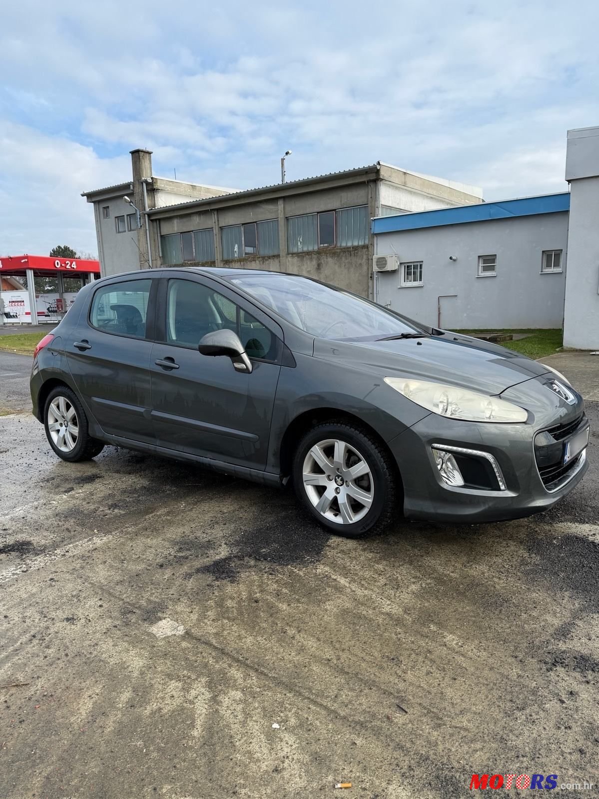 2011' Peugeot 308 1,6 E-Hdi photo #3