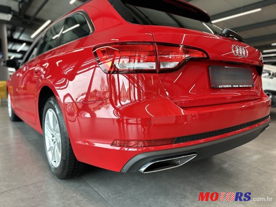 2019' Audi A4 Avant photo #4