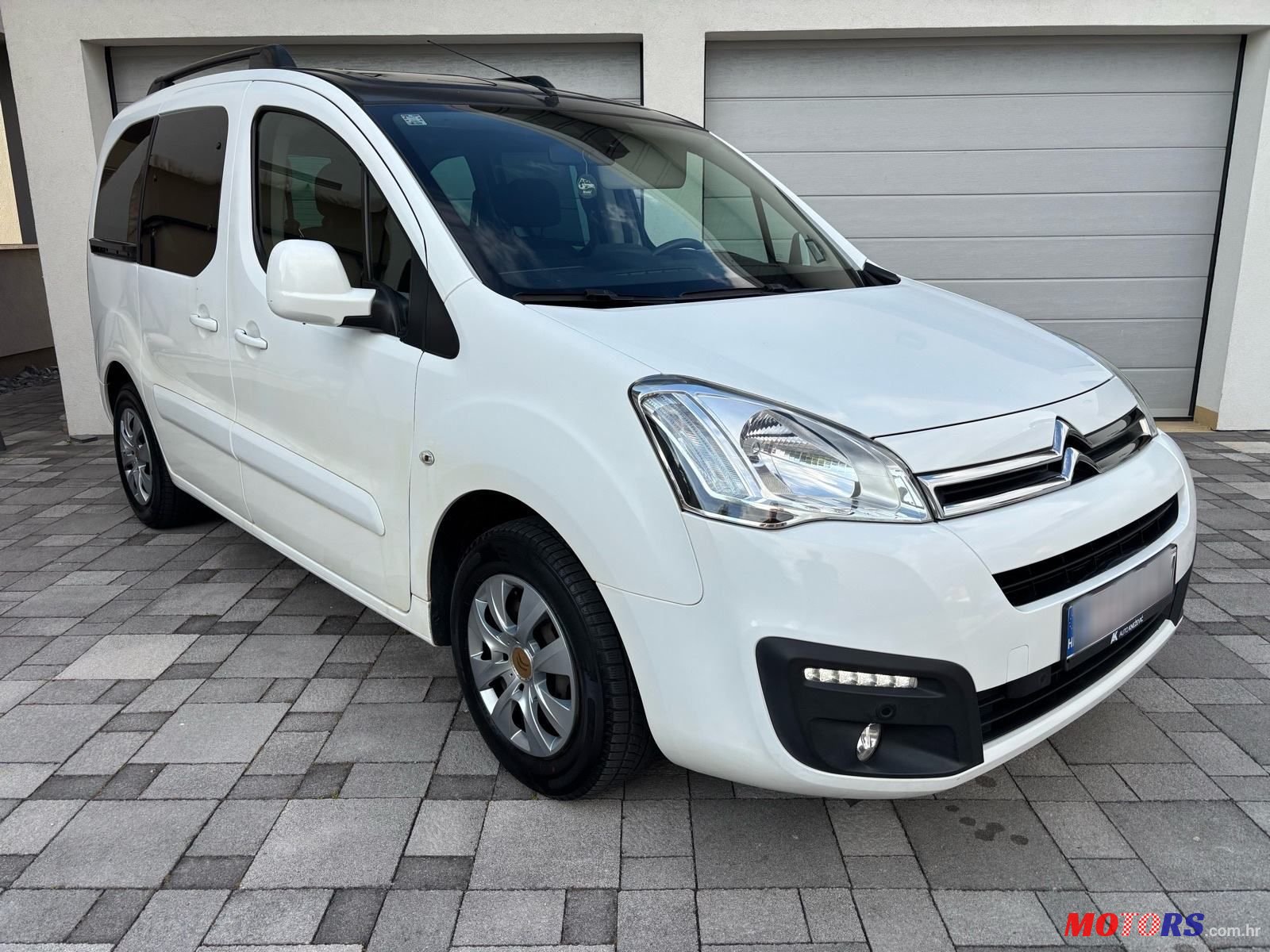 2017' Citroen Berlingo Bluehdi photo #3