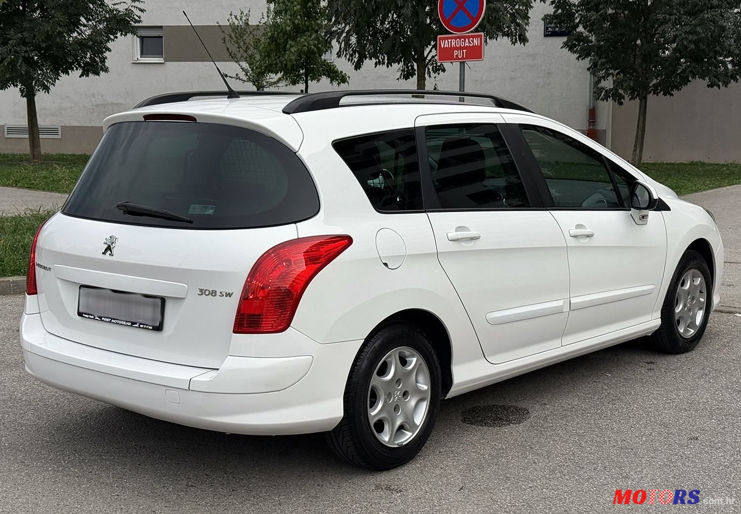 2014' Peugeot 308 Sw photo #5