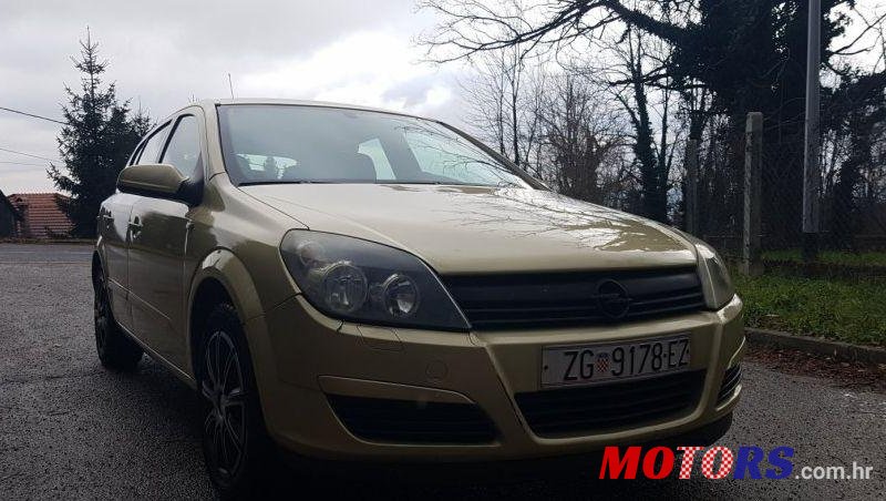 2005' Opel Astra 1,4 photo #1