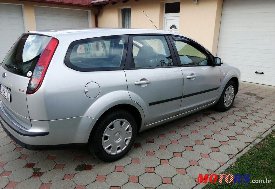 2007' Ford Focus Karavan photo #1