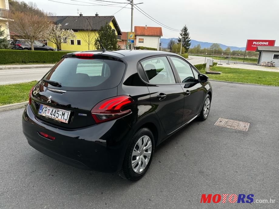 2017' Peugeot 208 photo #1