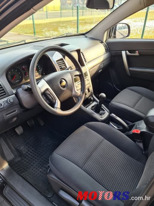 2009' Chevrolet Captiva 2,0 D photo #5