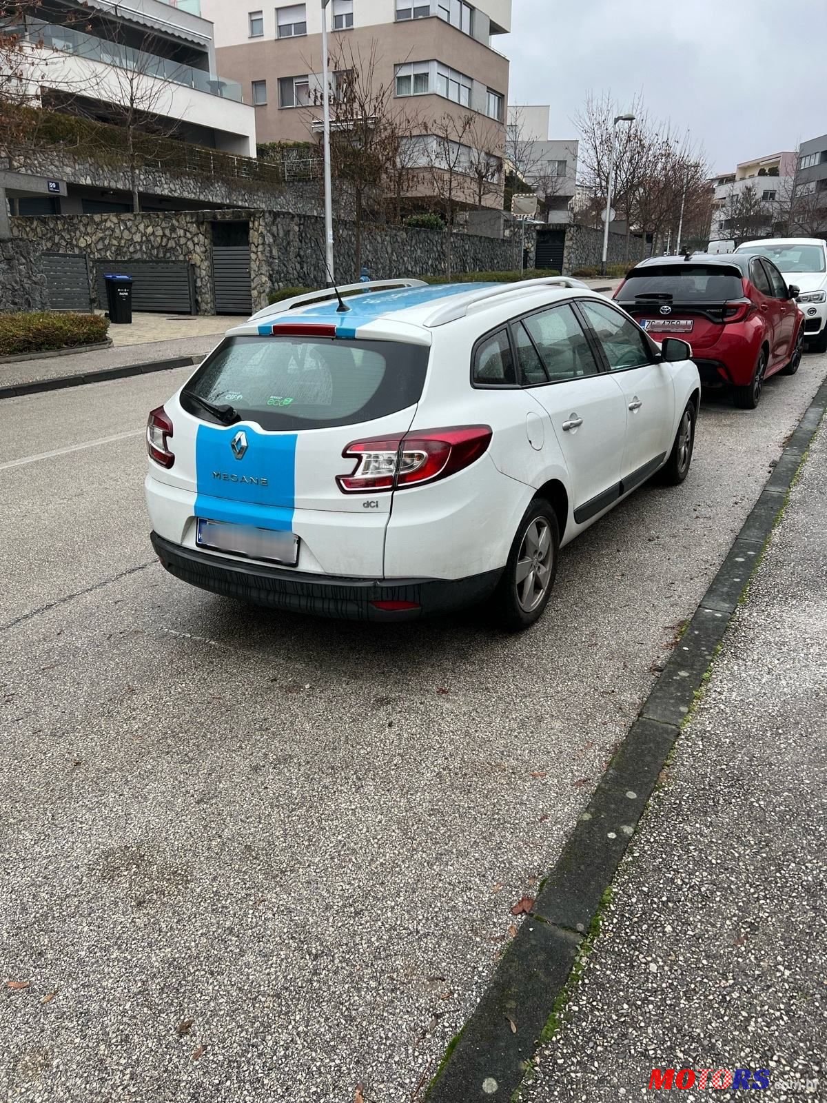 2011' Renault Megane Grandtour photo #5