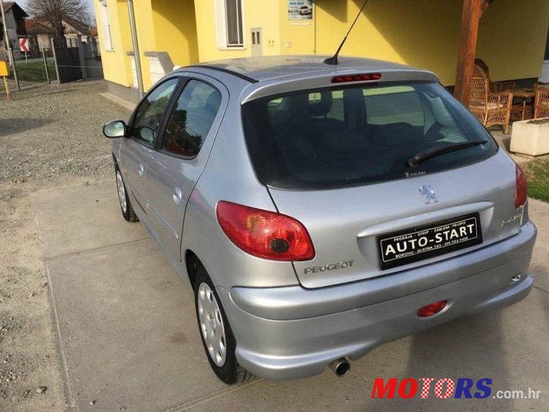 2008' Peugeot 206 206 1,4 Hdi photo #1