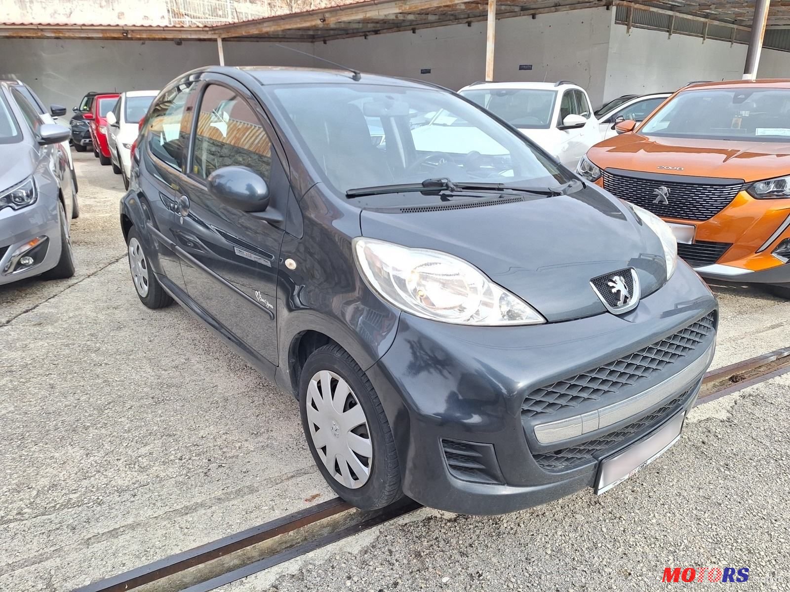 2010' Peugeot 107 1,0 photo #3