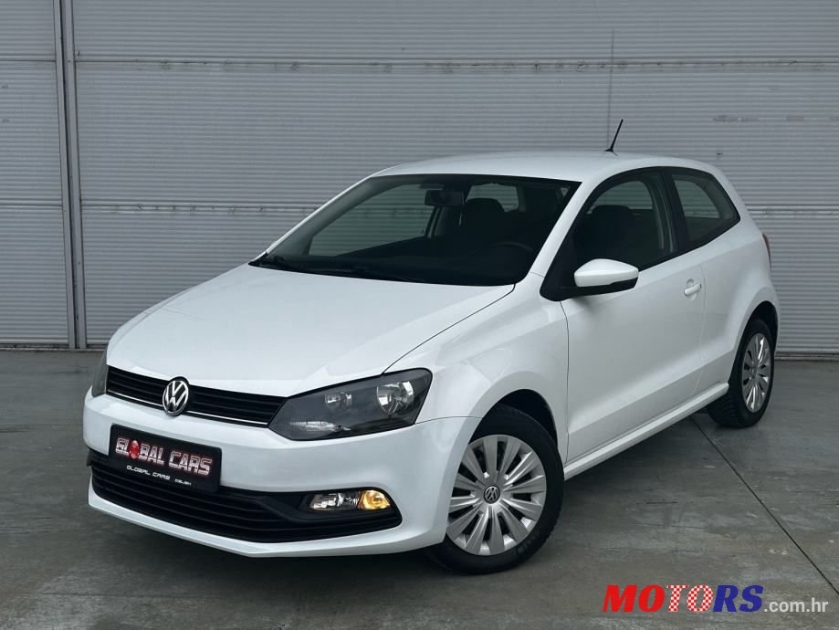 2015' Volkswagen Polo photo #1