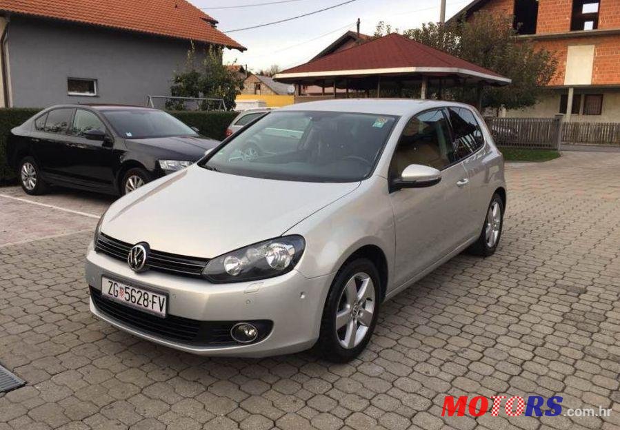 2010' Volkswagen Golf VI 1,6 Tdi photo #1