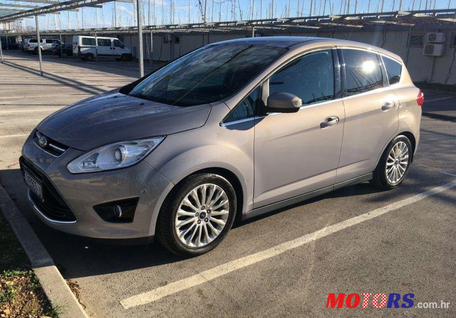 2011' Ford C-MAX Titanium Plus photo #1