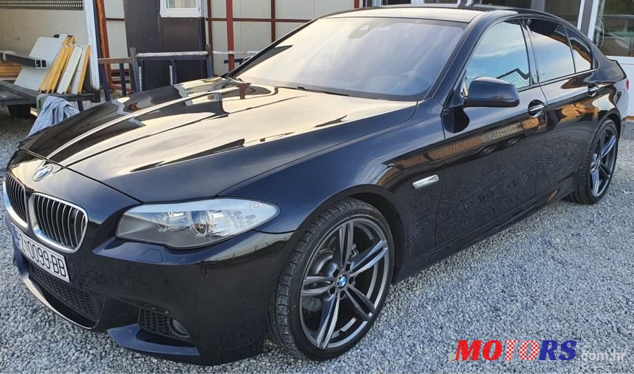 2012' BMW Serija 5 520D photo #1