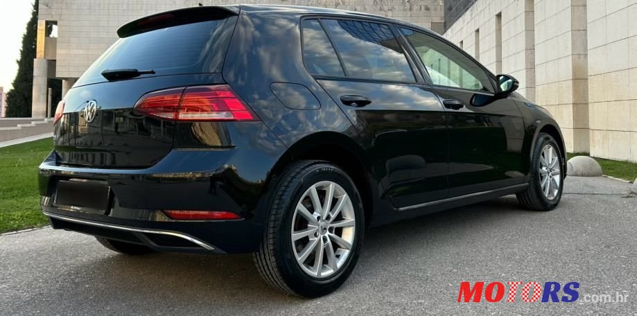 2018' Volkswagen Golf VII photo #2