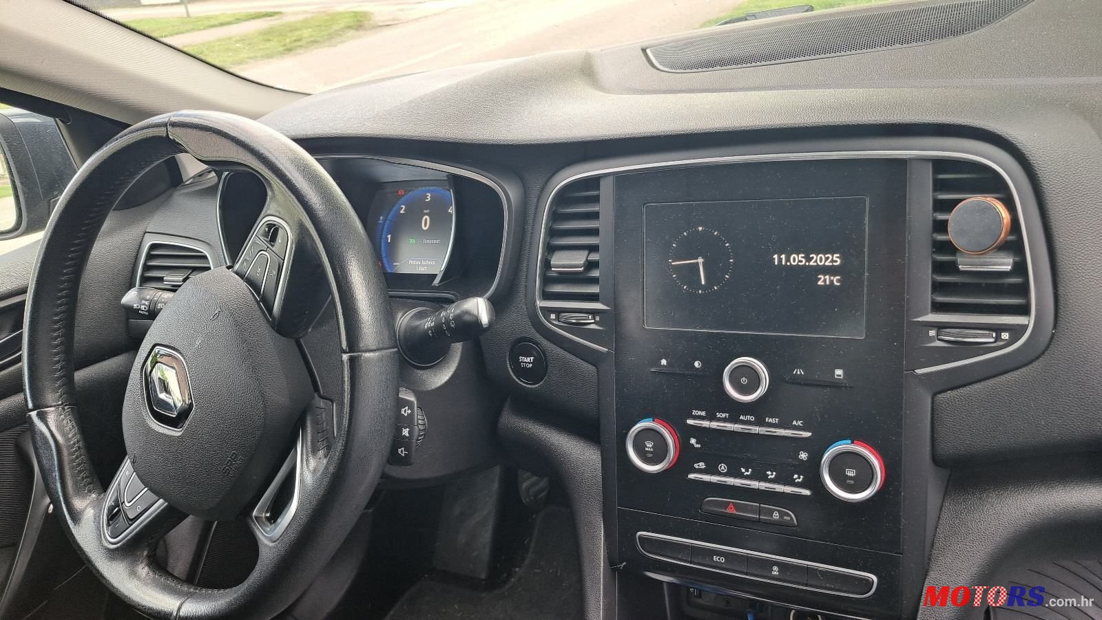 2017' Renault Megane Grandtour Dci 90 photo #2