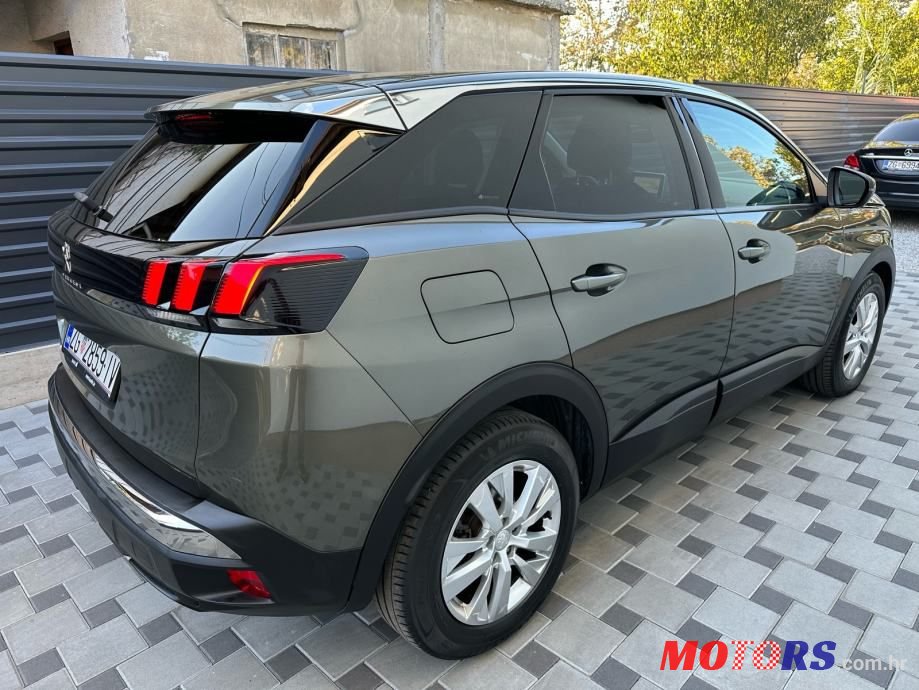 2018' Peugeot 3008 photo #2