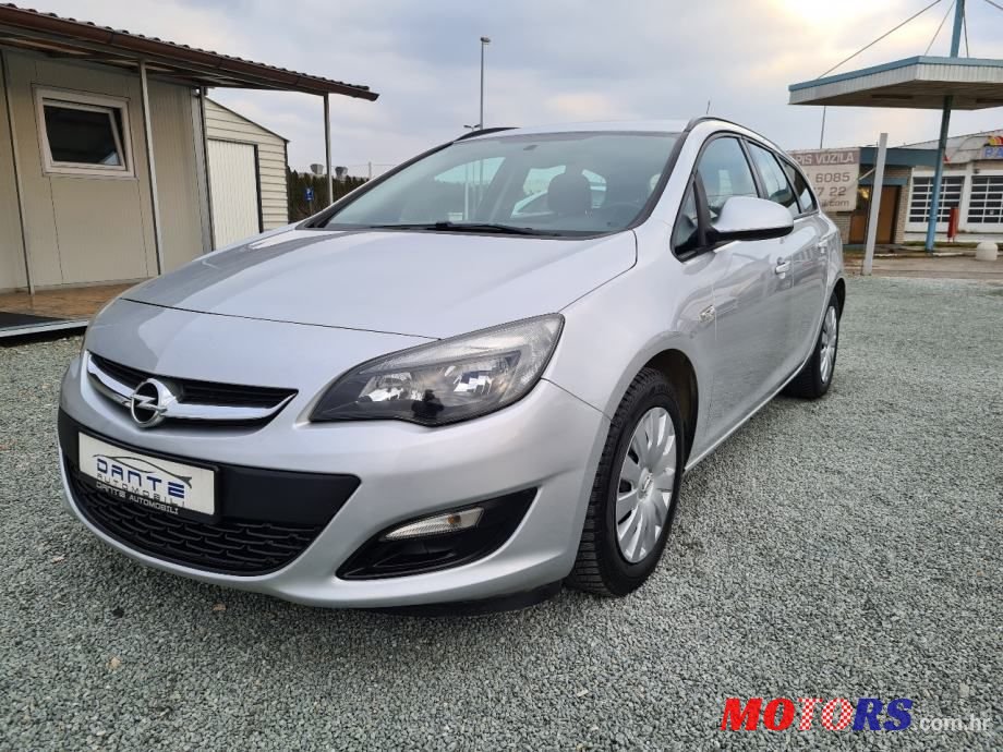 2013' Opel Astra Karavan photo #1