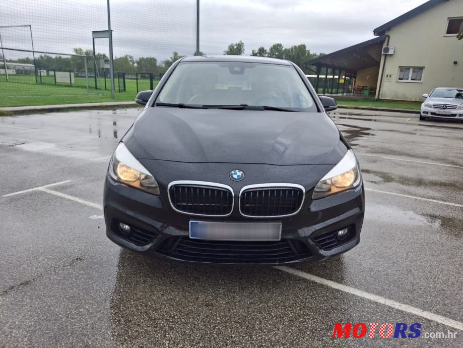 2014' BMW Serija 2 218D photo #2