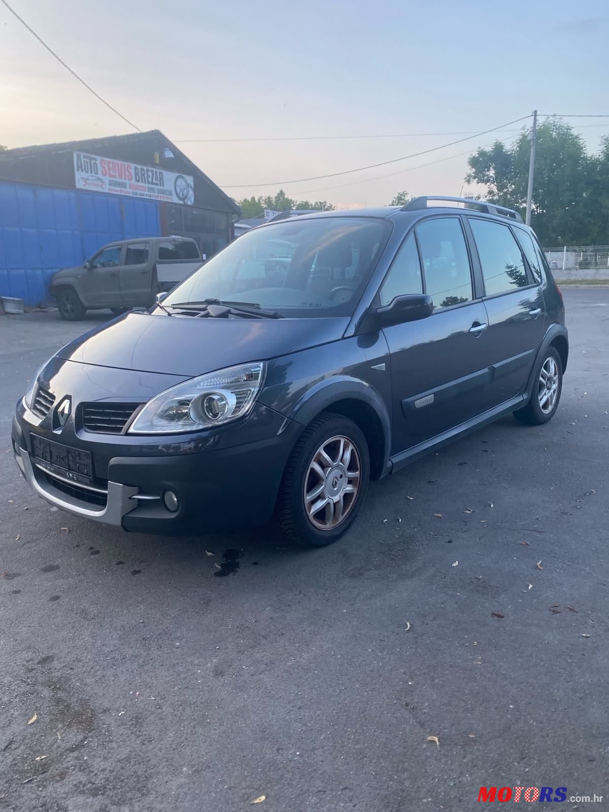 2008' Renault Scenic 1,9 Dci photo #2