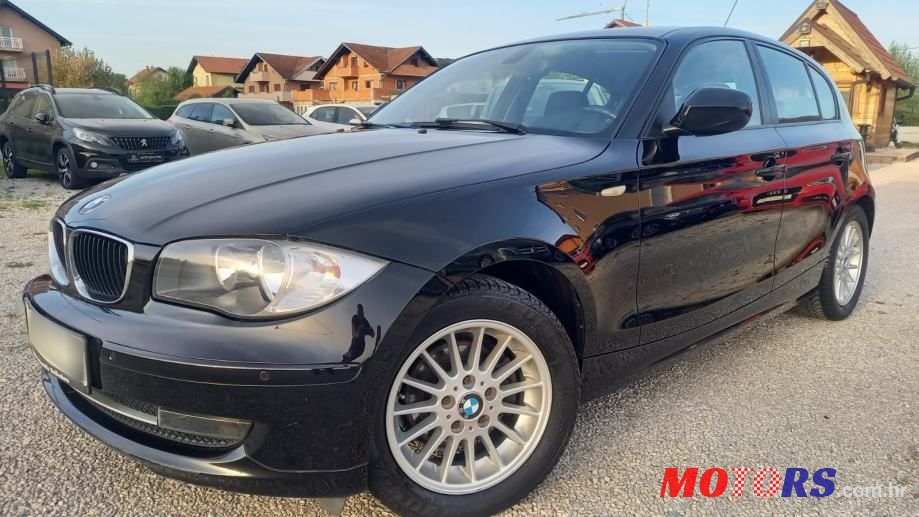 2011' BMW Serija 1 116I Sport photo #1