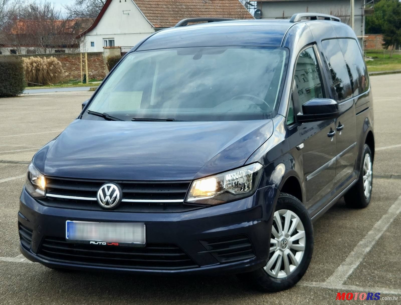 2016' Volkswagen Caddy 2.0 Tdi Maxi photo #1