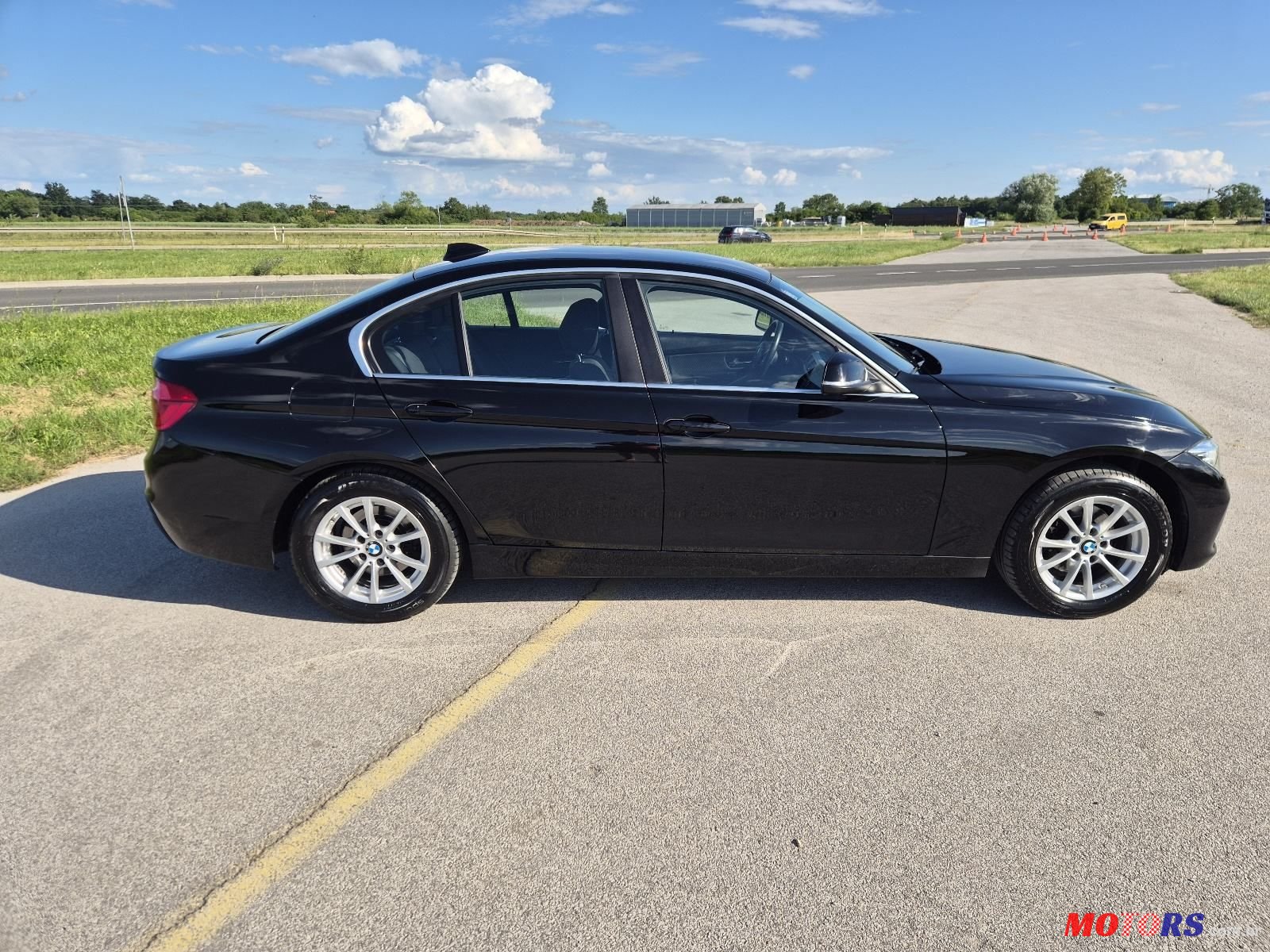 2017' BMW Serija 3 316D photo #3