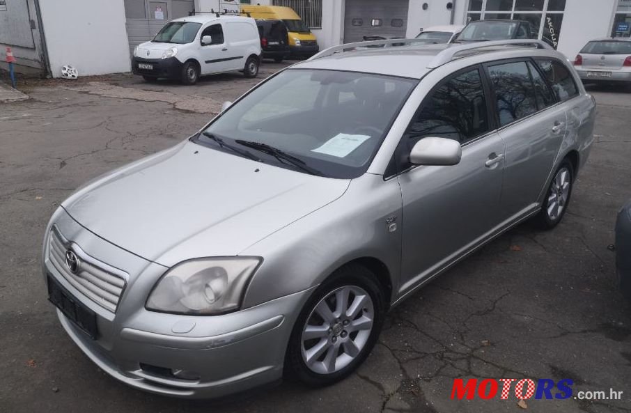 2004' Toyota Avensis Wagon 2,0 D-4D photo #1