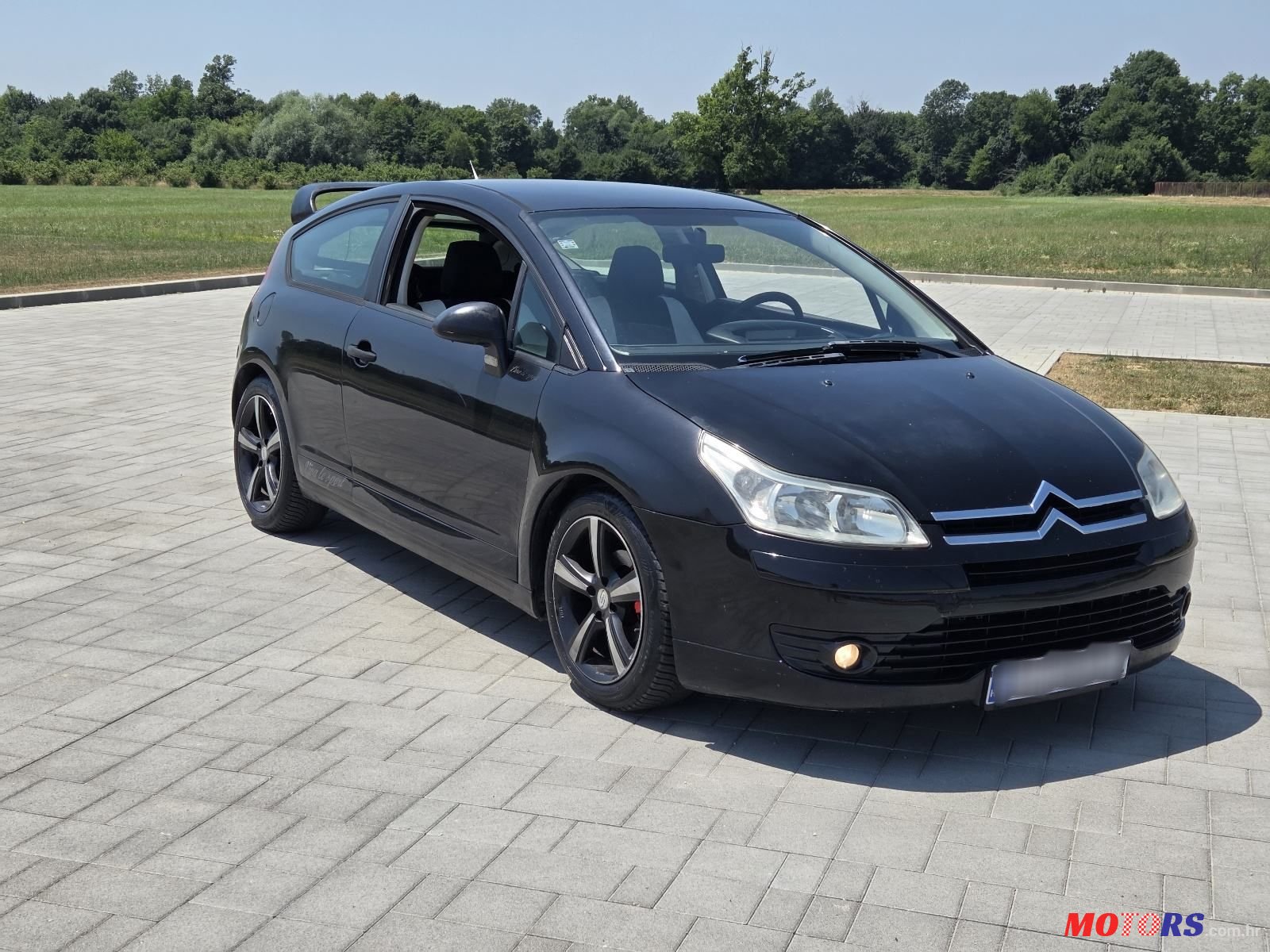 2005' Citroen C4 1,4 I 16V X photo #1