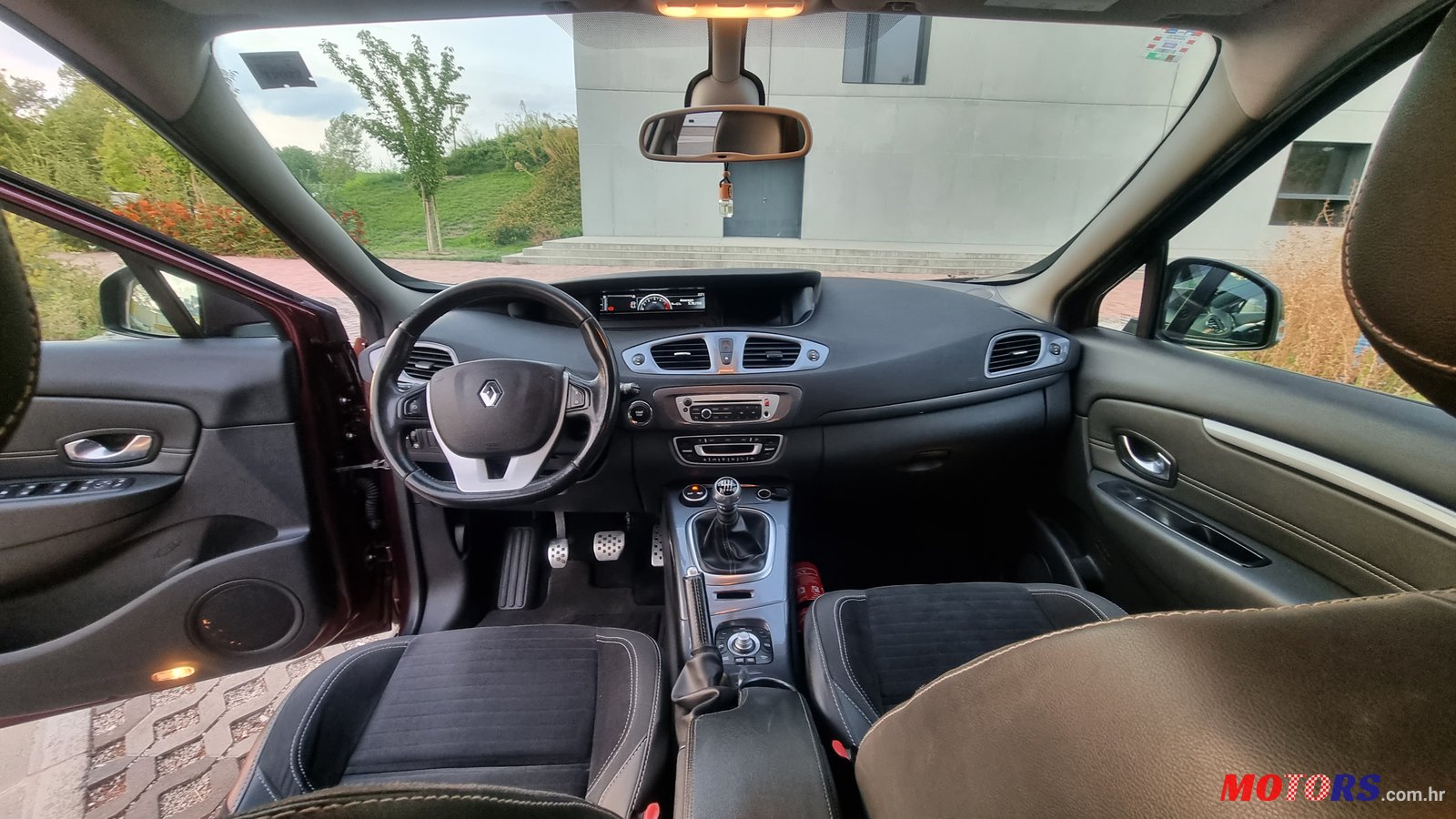 2013' Renault Scenic Xmod 1.5dCI 110ks photo #6