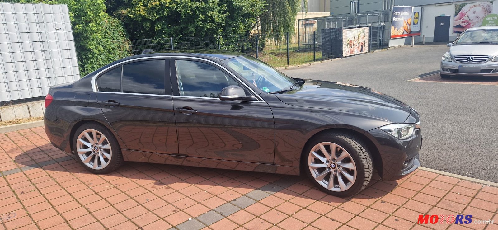 2017' BMW 318 Zatamnjena stakla photo #6