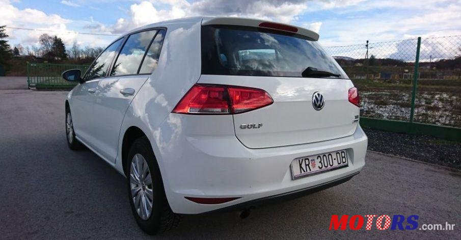 2015' Volkswagen Golf VII 1,6 Tdi photo #2