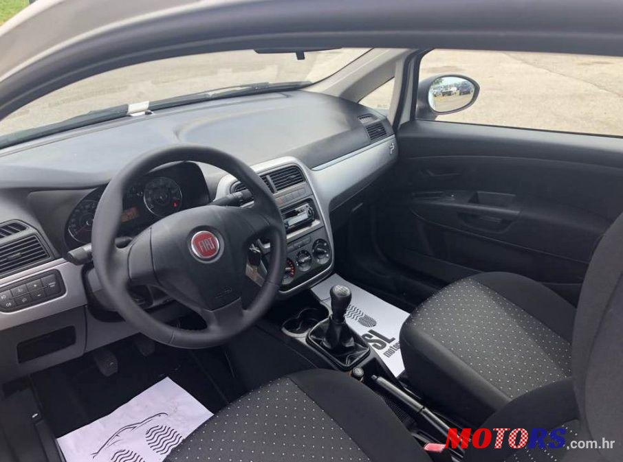2009' Fiat Punto 1,3 Multijet photo #1