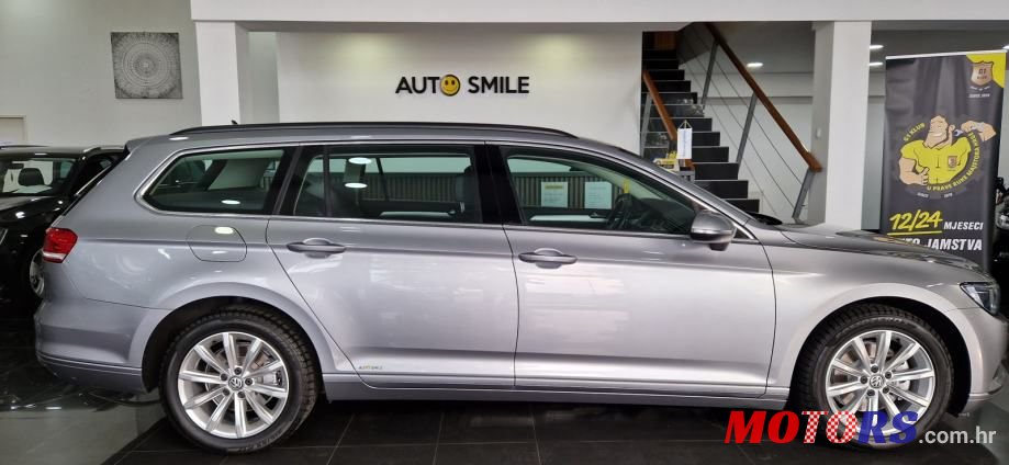 2018' Volkswagen Passat Variant photo #3