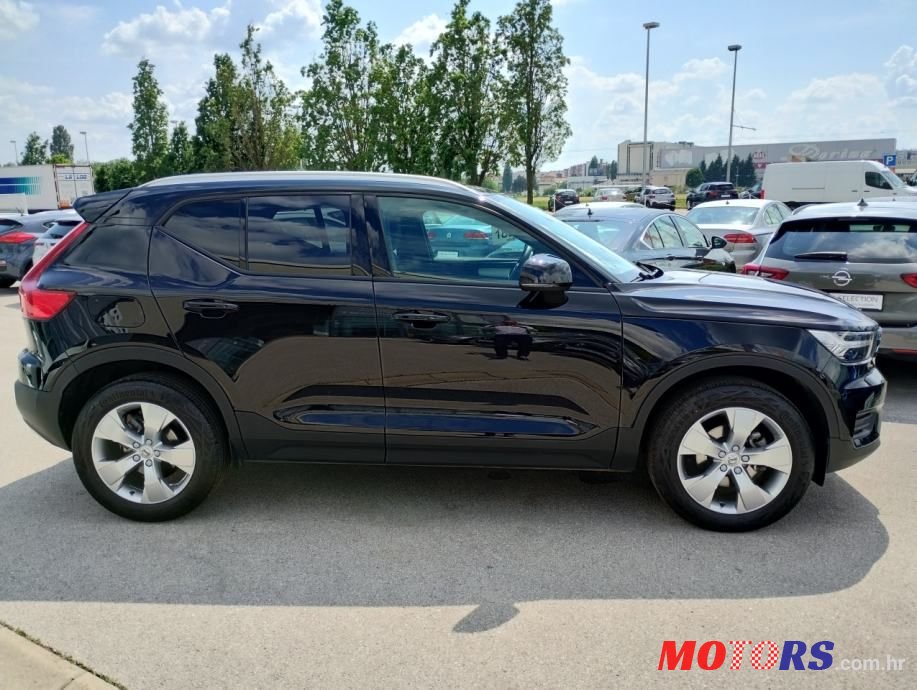 2021' Volvo XC40 T3 Momentum Aut. photo #4