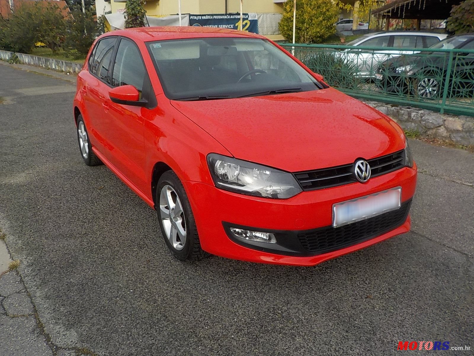 2011' Volkswagen Polo photo #2