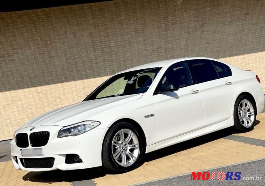 2012' BMW Serija 5 520D photo #1