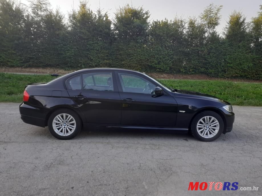 2011' BMW Serija 3 316D photo #2