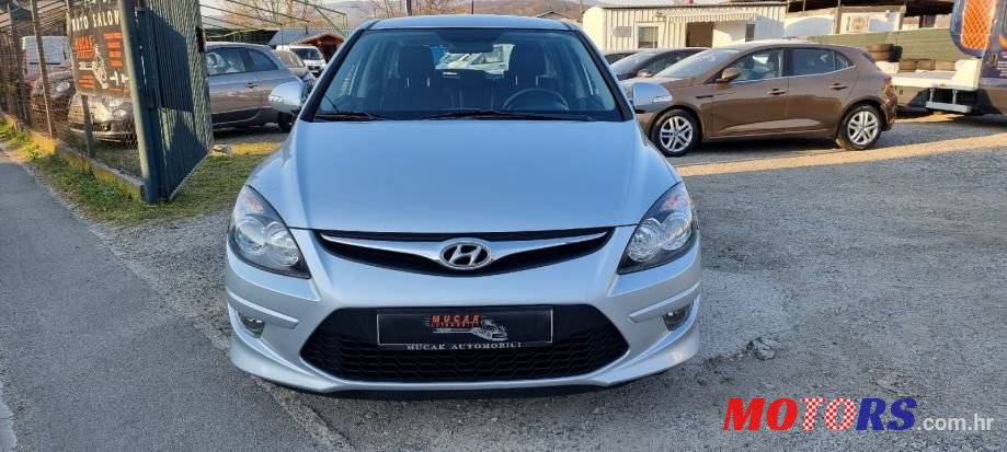 2011' Hyundai i30 photo #5