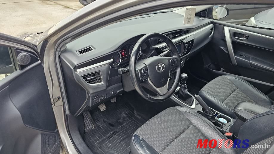 2015' Toyota Corolla 1,4 D-4D Sol photo #6