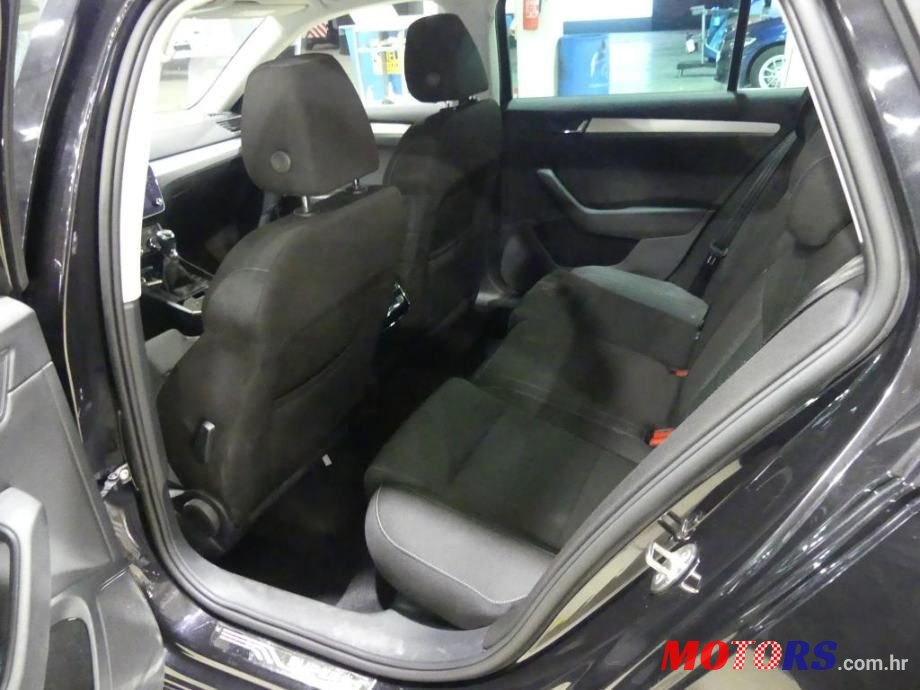 2018' Skoda Superb Combi photo #6