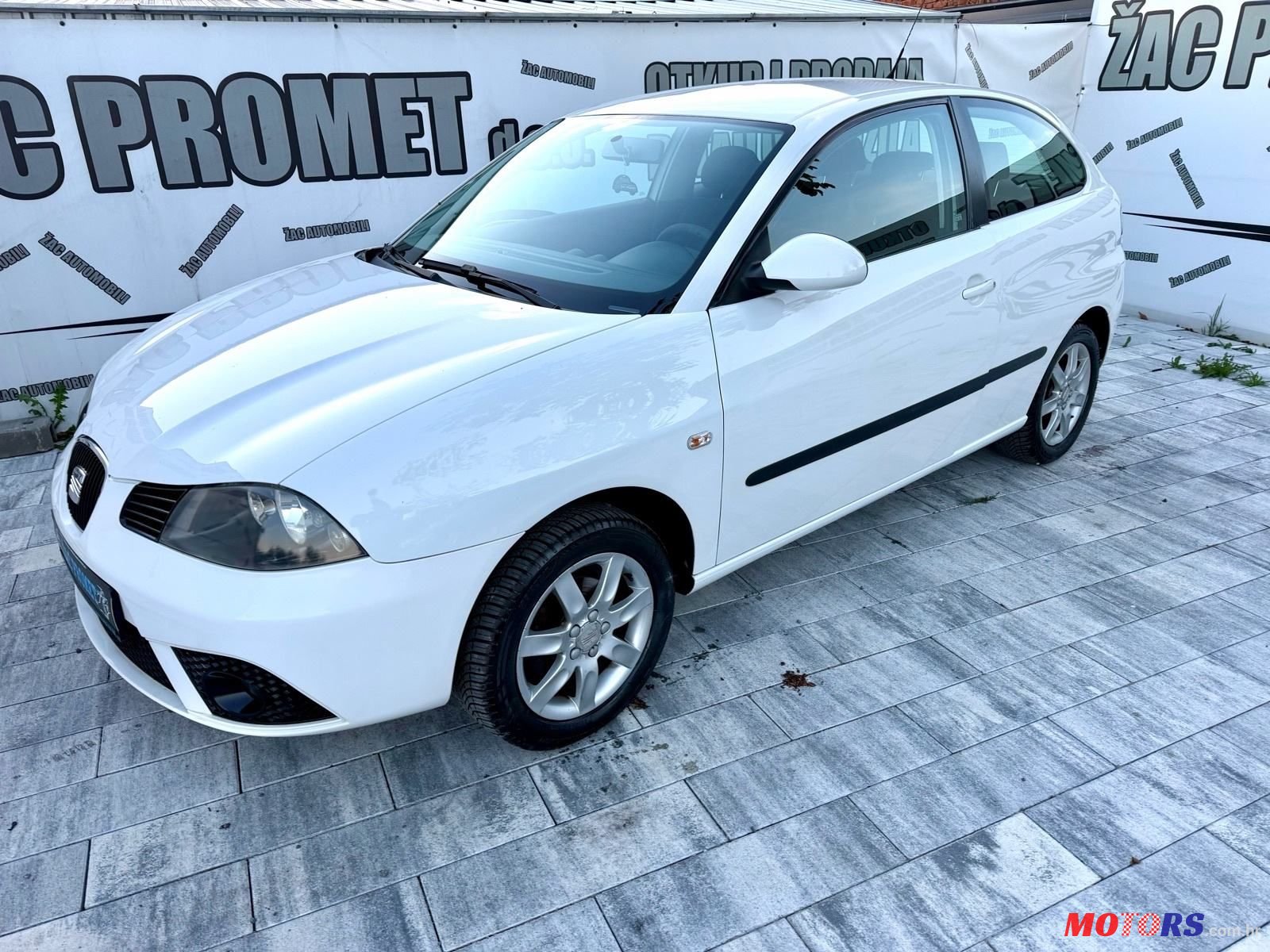 2008' SEAT Ibiza 1,4 16V photo #1