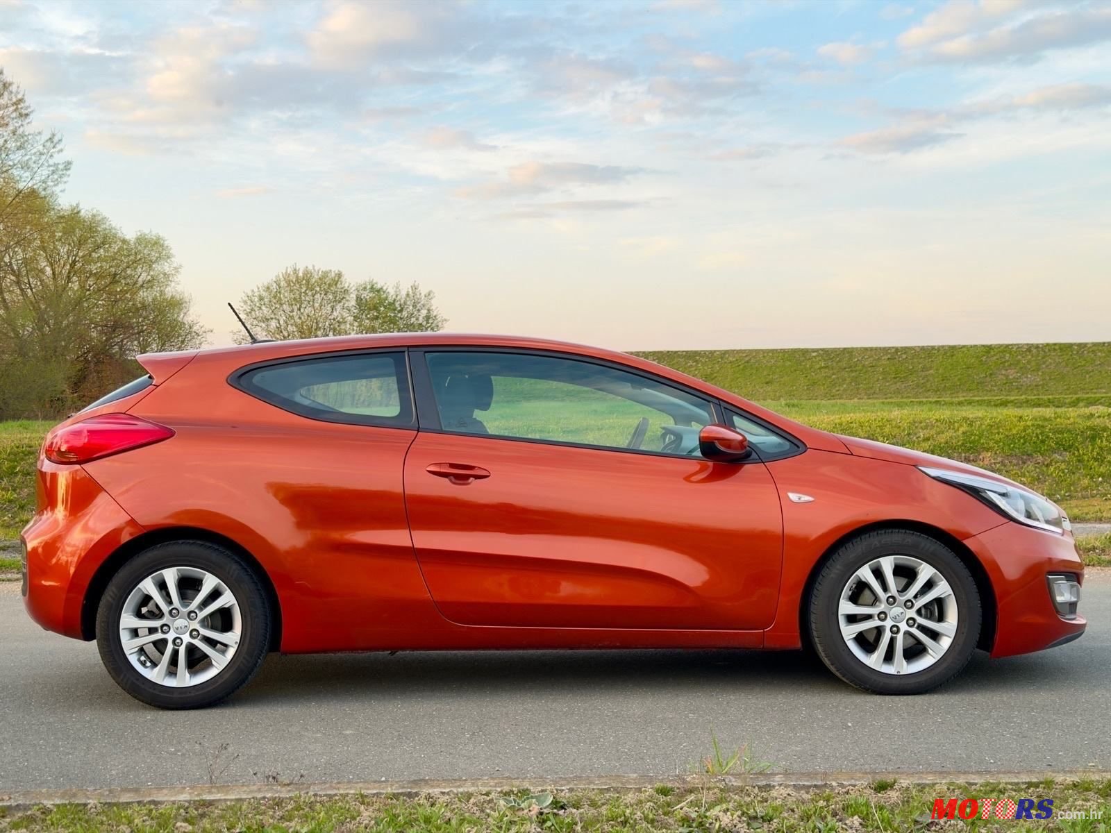 2014' Kia Pro Ceed 1,4 Crdi Ex Alu photo #6
