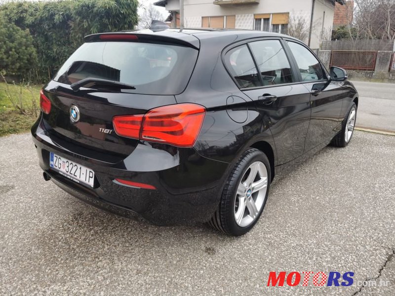2015' BMW Serija 1 116I photo #5
