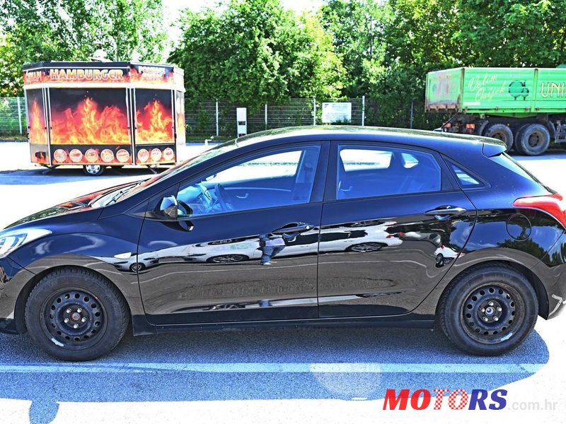 2012' Hyundai i30 1,4 photo #4