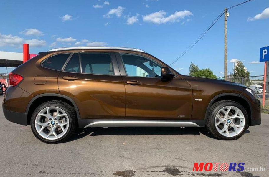 2011' BMW X1 Xdrive18D photo #1