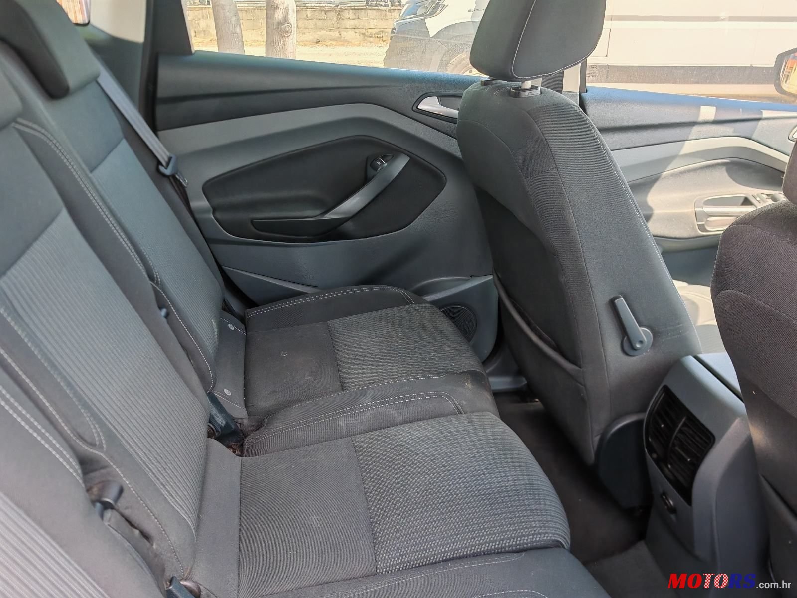 2014' Ford C-MAX 1.0 Ecoboost photo #6