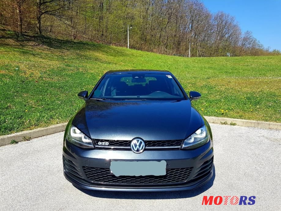 2013' Volkswagen Golf VII photo #5