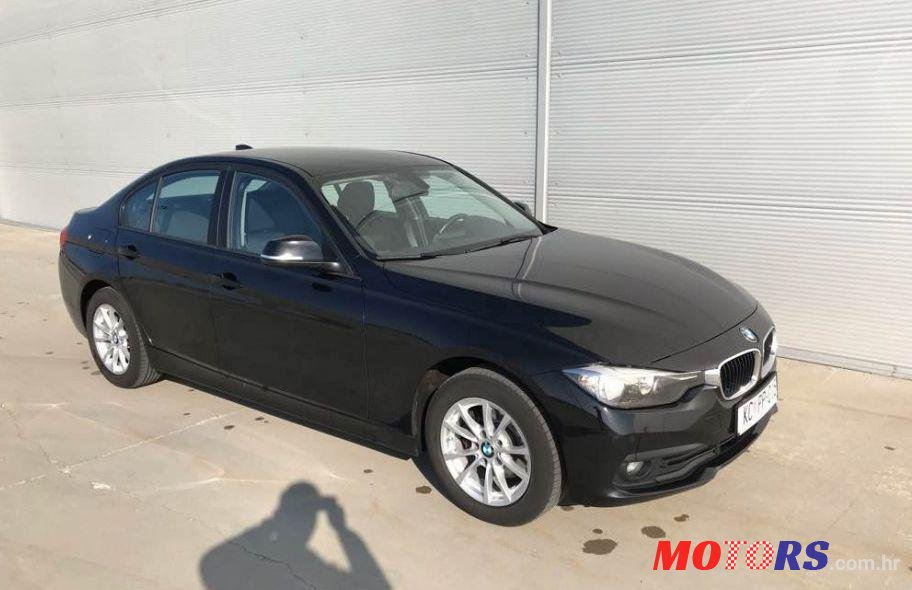 2015' BMW Serija 3 316D photo #1